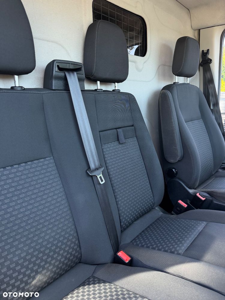 Ford Transit - 27