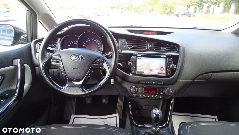Kia Ceed Cee'd 1.6 CRDi M - 10