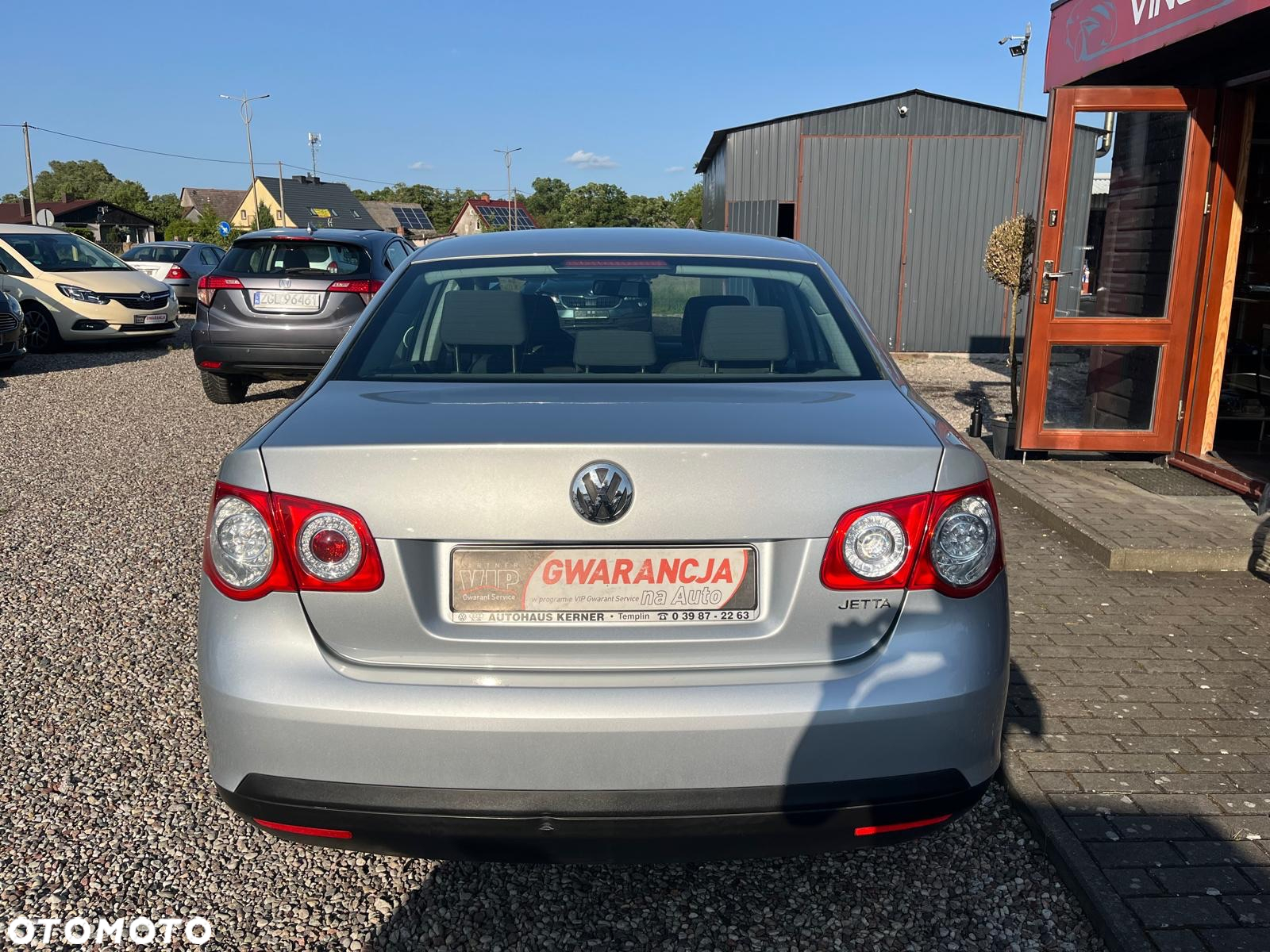 Volkswagen Jetta 1.6 Comfortline - 4