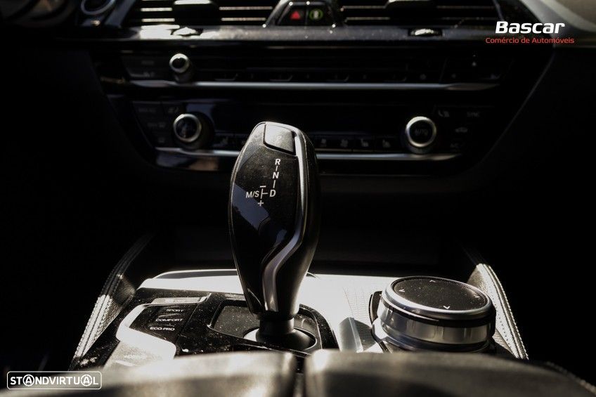 BMW 530 e iPerformance Pack M - 53