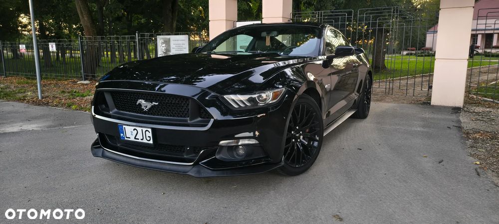 Ford Mustang - 3