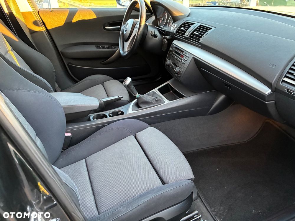 BMW Seria 1 - 11