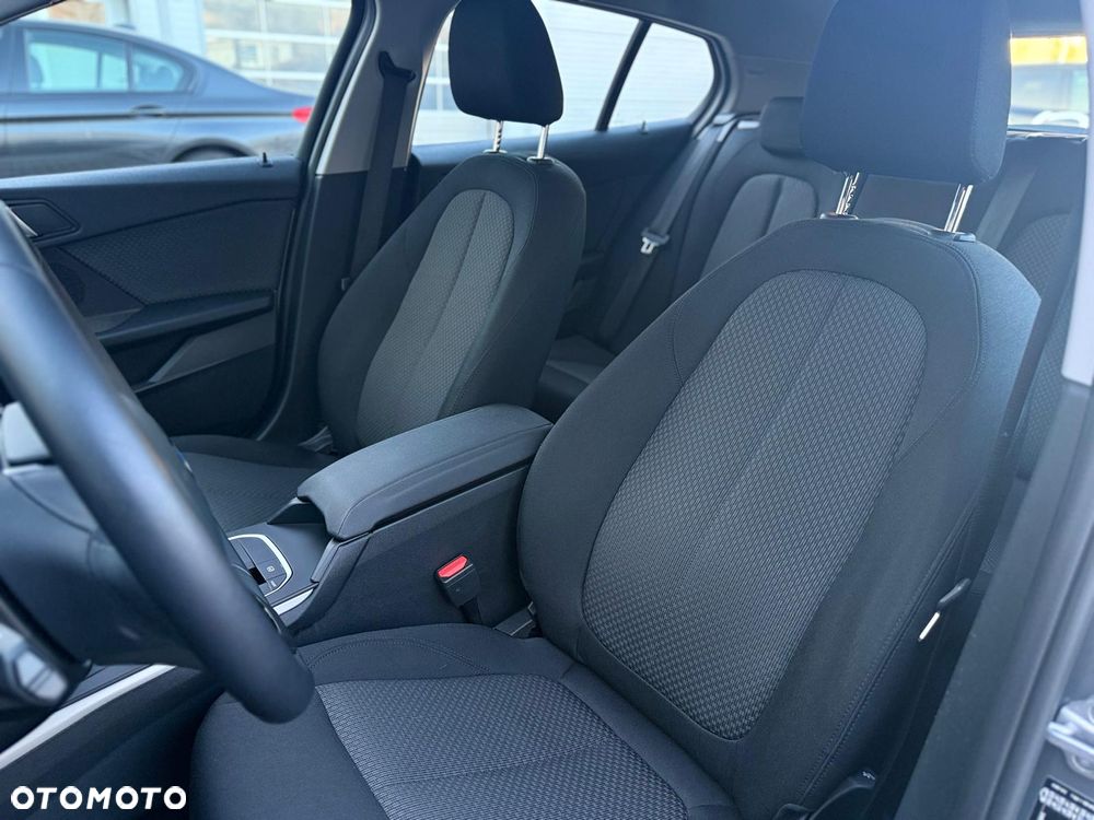 BMW Seria 1 118i Advantage - 23