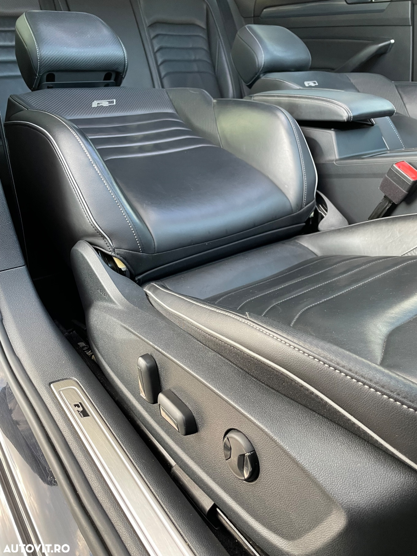 Volkswagen ARTEON 2.0 TDI DSG 4Motion R-Line - 13