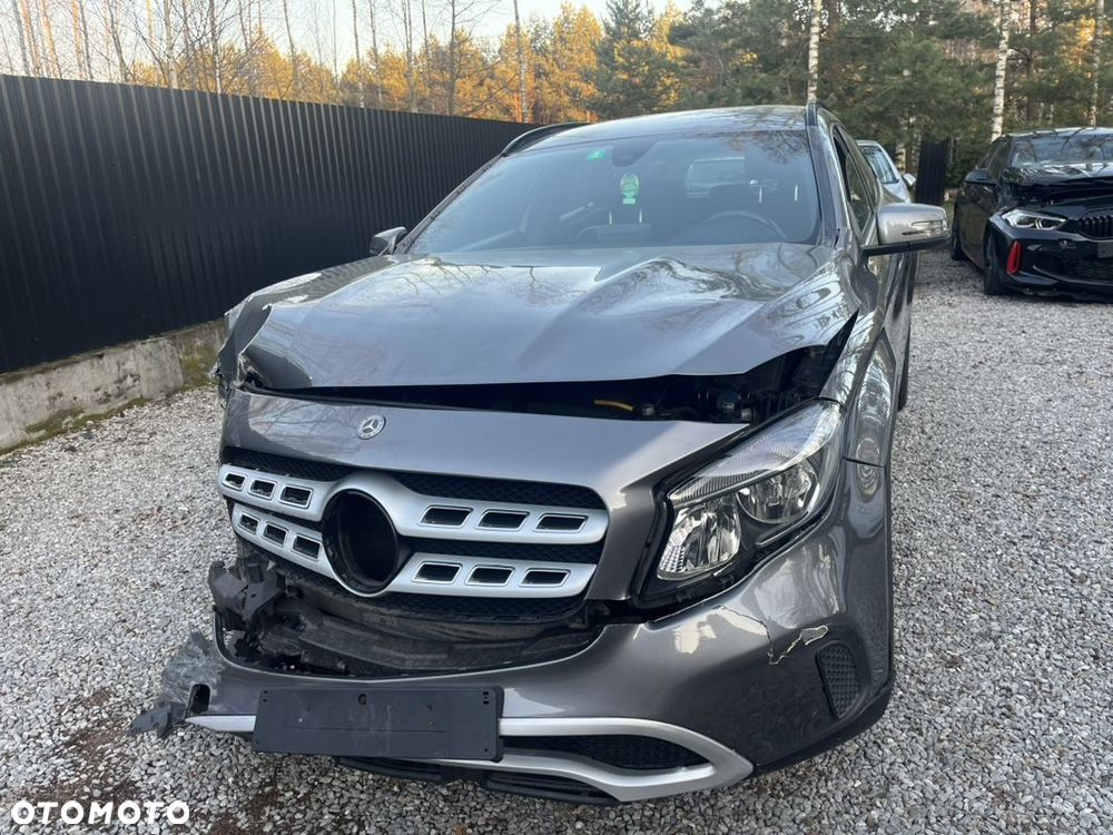 Mercedes-Benz GLA 180 (CDI) d 7G-DCT - 12