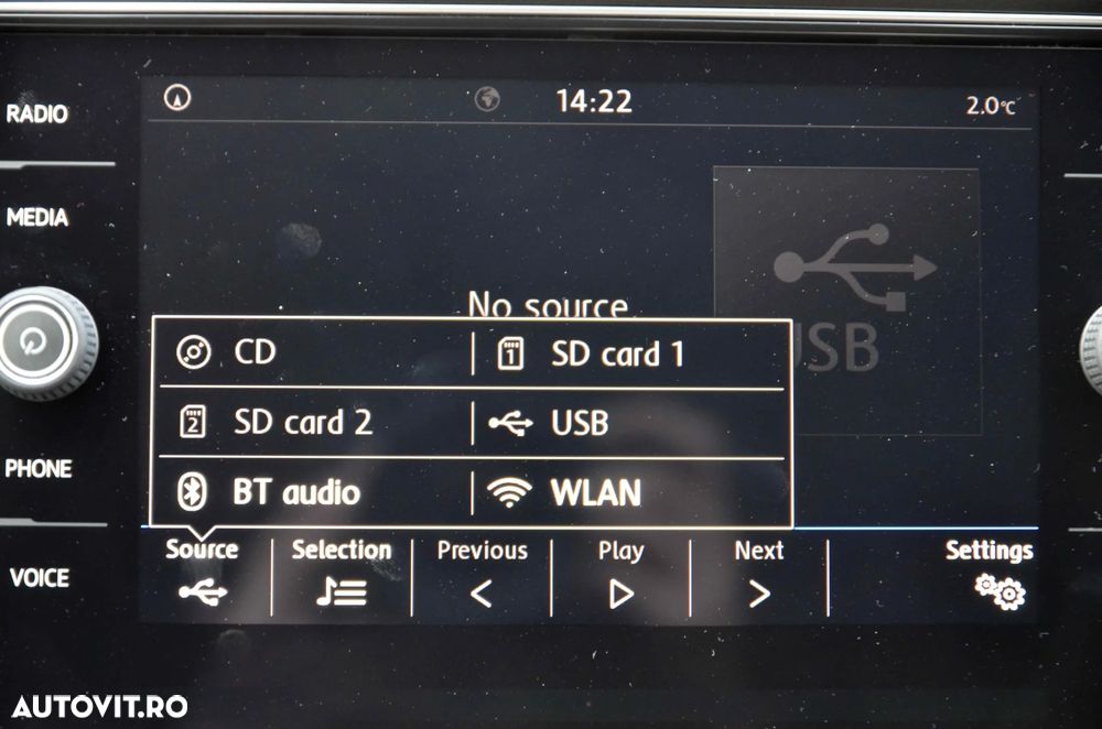 Volkswagen T-Roc - 33