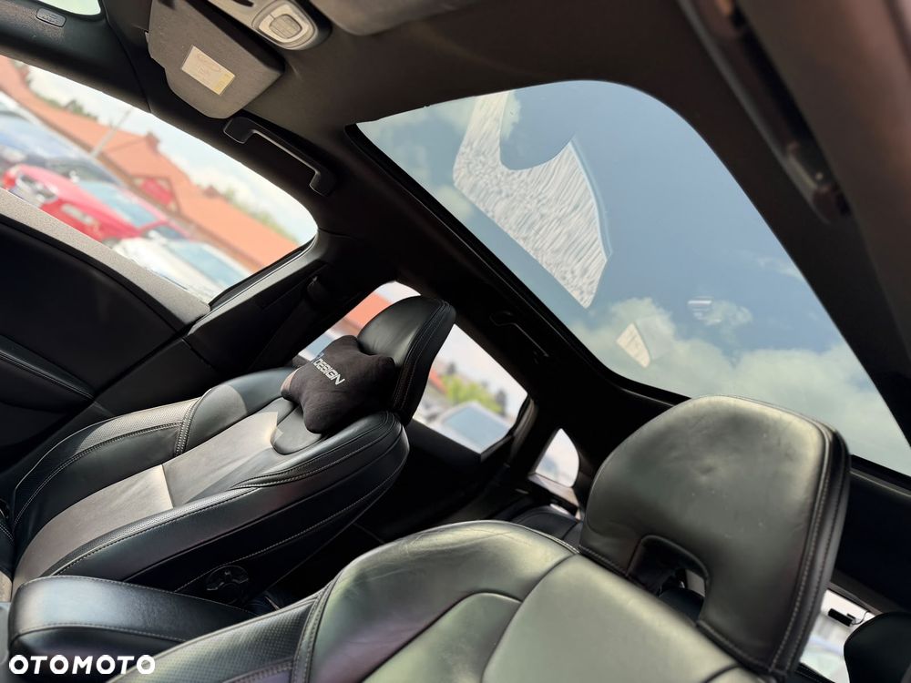 Volvo V40 D4 Drive-E R-Design Summum - 8