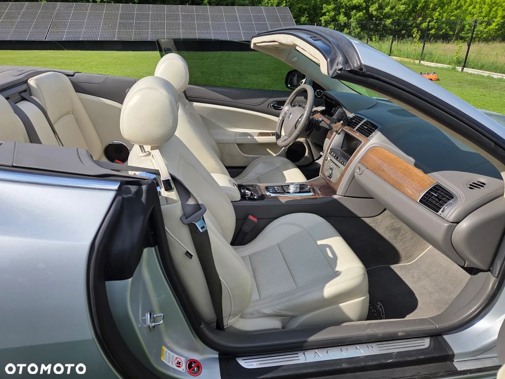 Jaguar XK XKR - 16