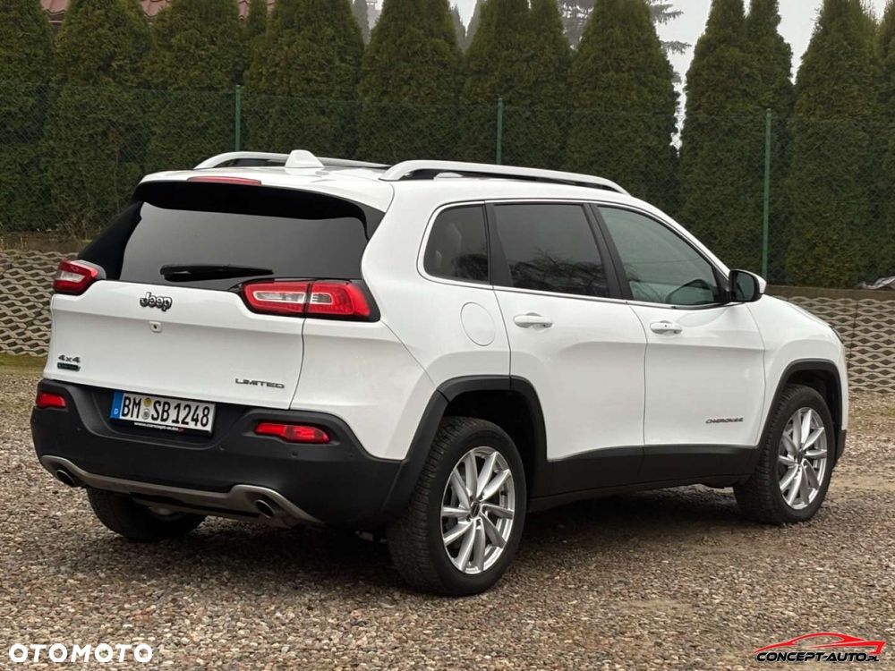 Jeep Cherokee - 16
