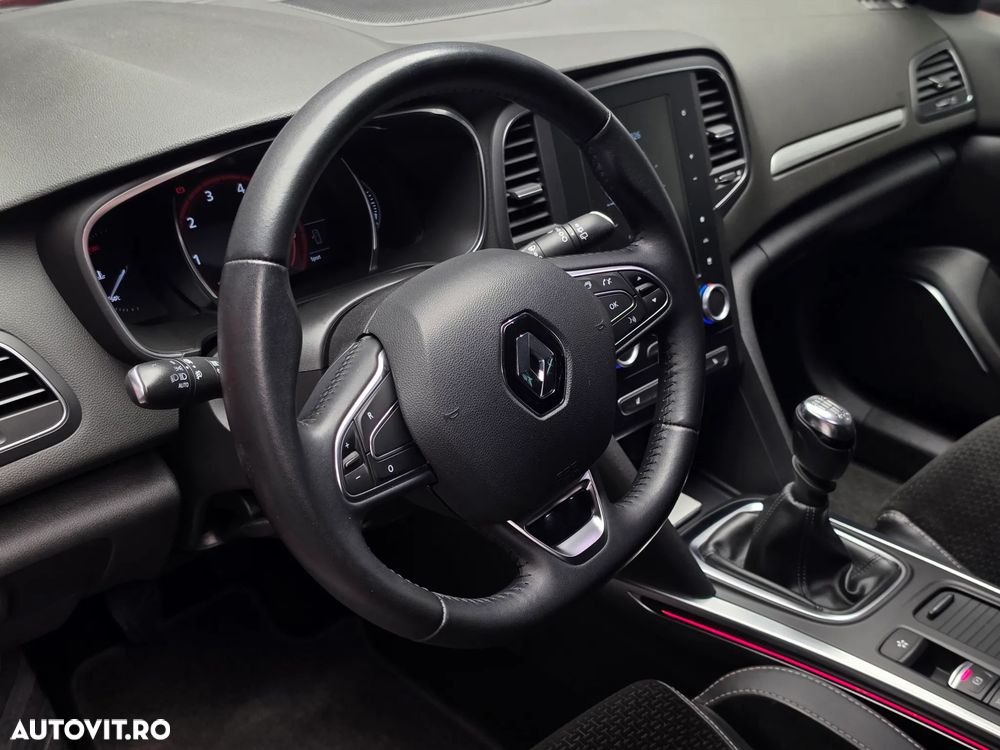 Renault Megane ENERGY TCe 130 LIMITED - 5