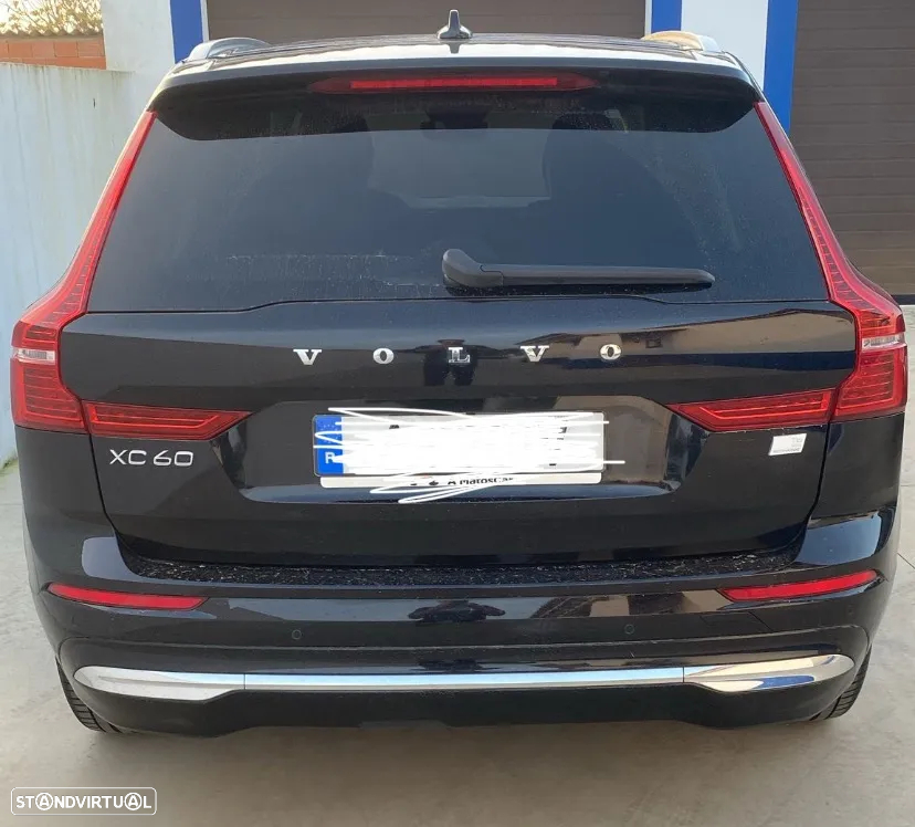 Volvo XC 60 2.0 T6 PHEV Core AWD - 3