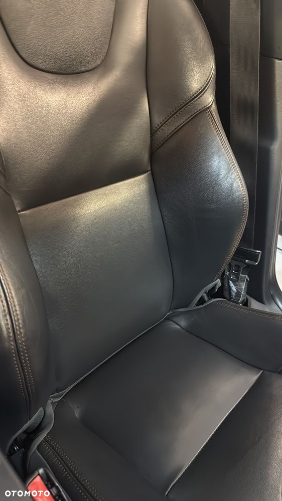 Volvo XC 60 T6 AWD RDesign - 30