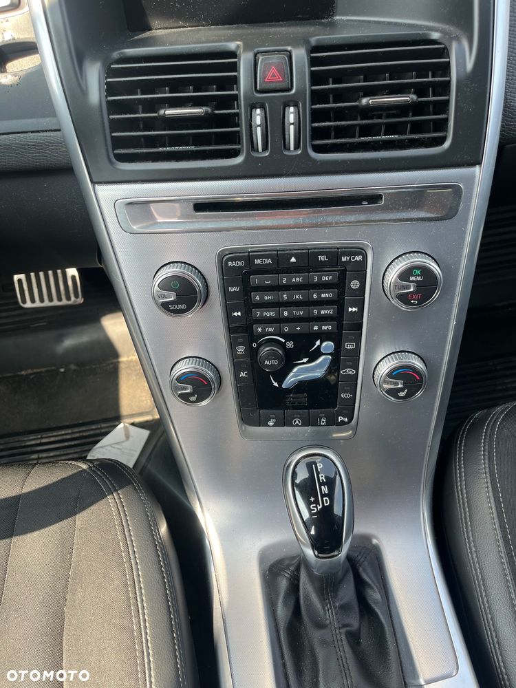 Volvo XC 60 - 16