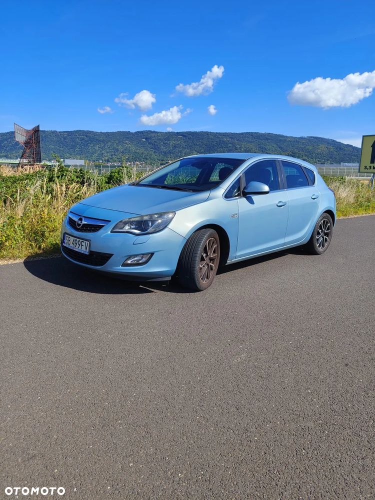 Opel Astra 1.7 CDTI DPF Cosmo - 2