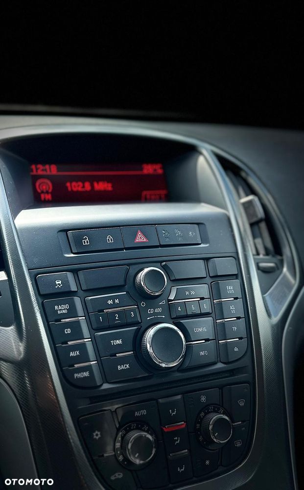 Opel Astra 1.7 CDTI Cosmo - 21