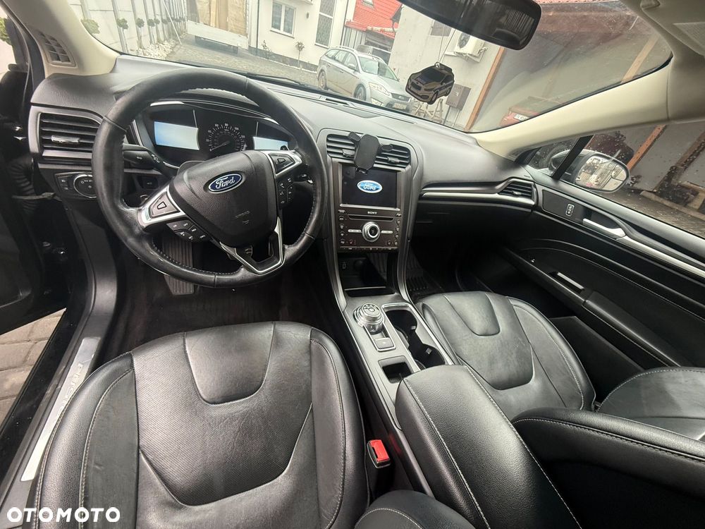 Ford Fusion 2.0 EcoBoost Titanium - 15