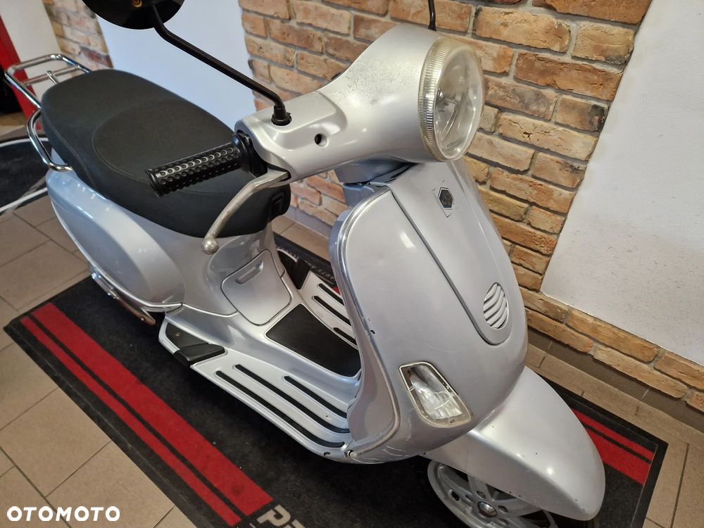 Vespa LX - 10