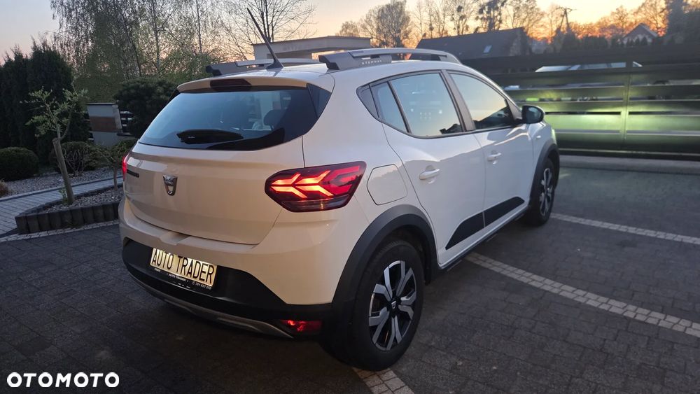 Dacia Sandero Stepway TCe 100 Celebration - 3
