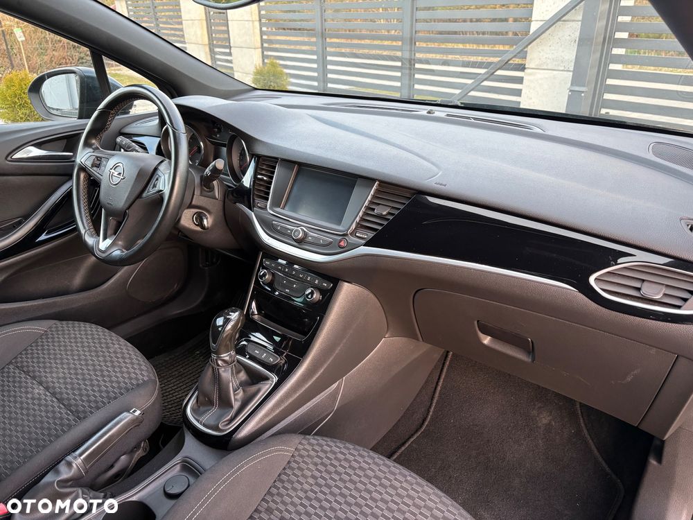 Opel Astra 1.4 Turbo Innovation - 11