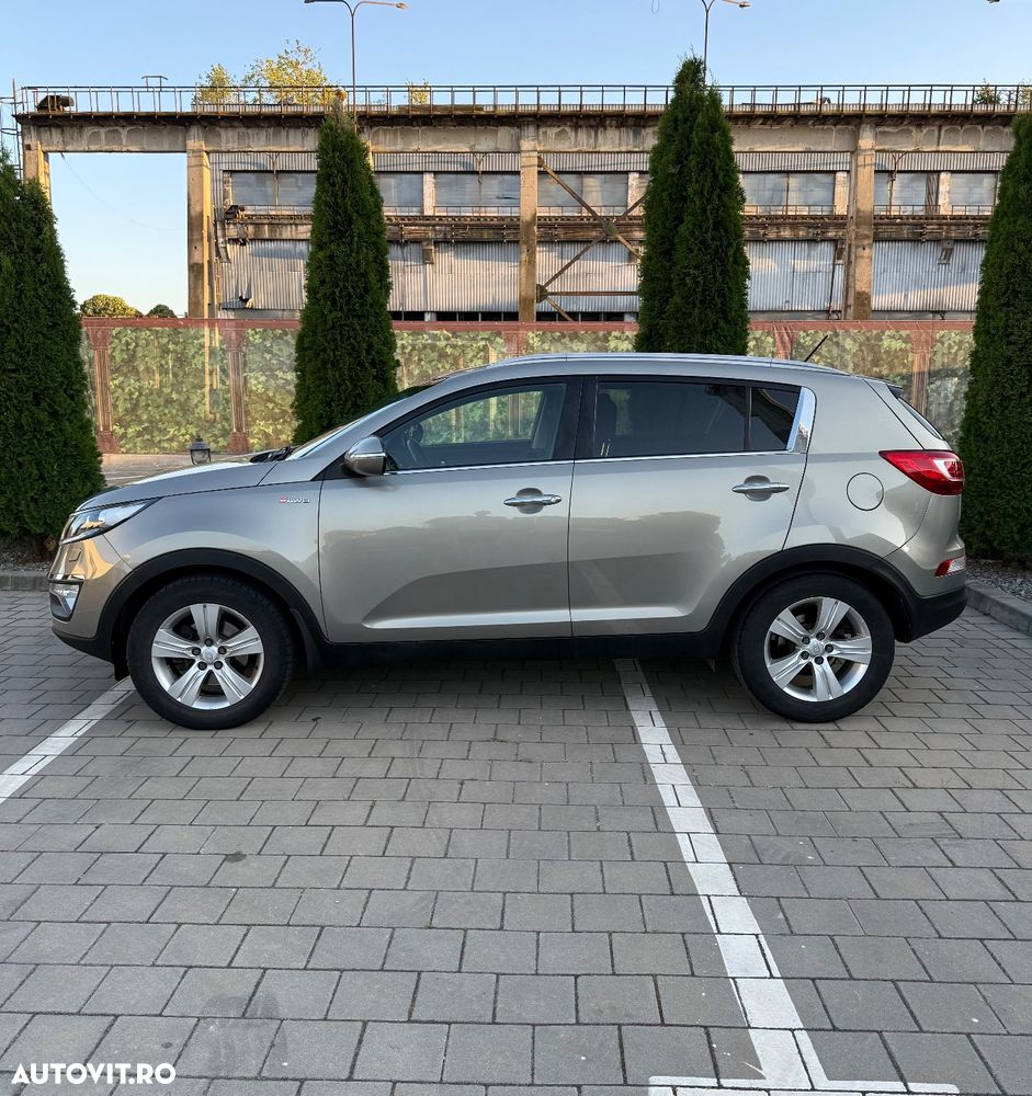 Kia Sportage 2.0 CRDI 4WD Automatik Spirit - 6