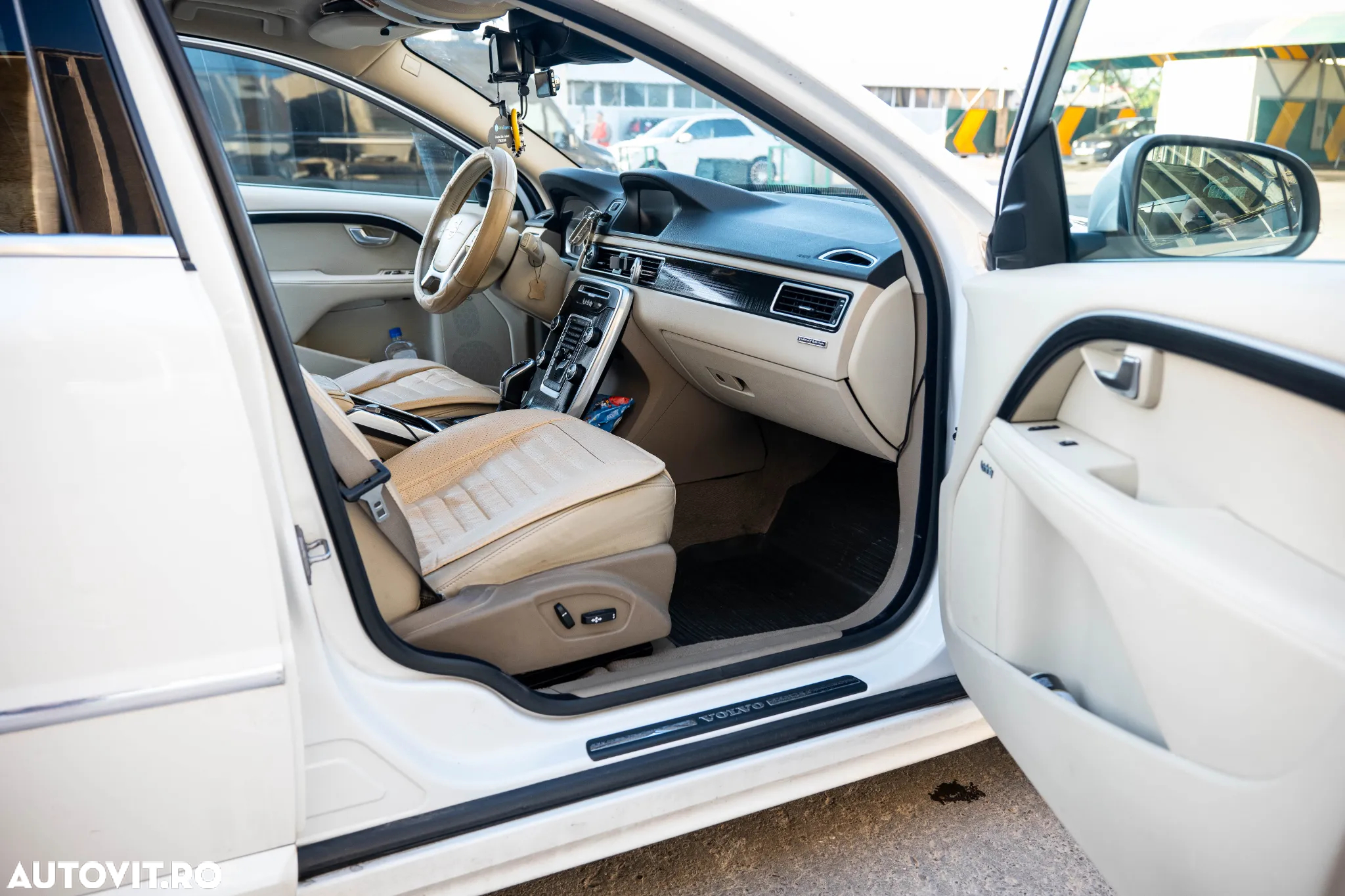 Volvo V70 D2 Geartronic Powershift Edition - 4