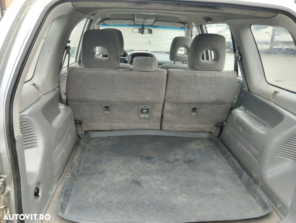 Suzuki Grand Vitara XL-7 2.0 TD Comfort - 9