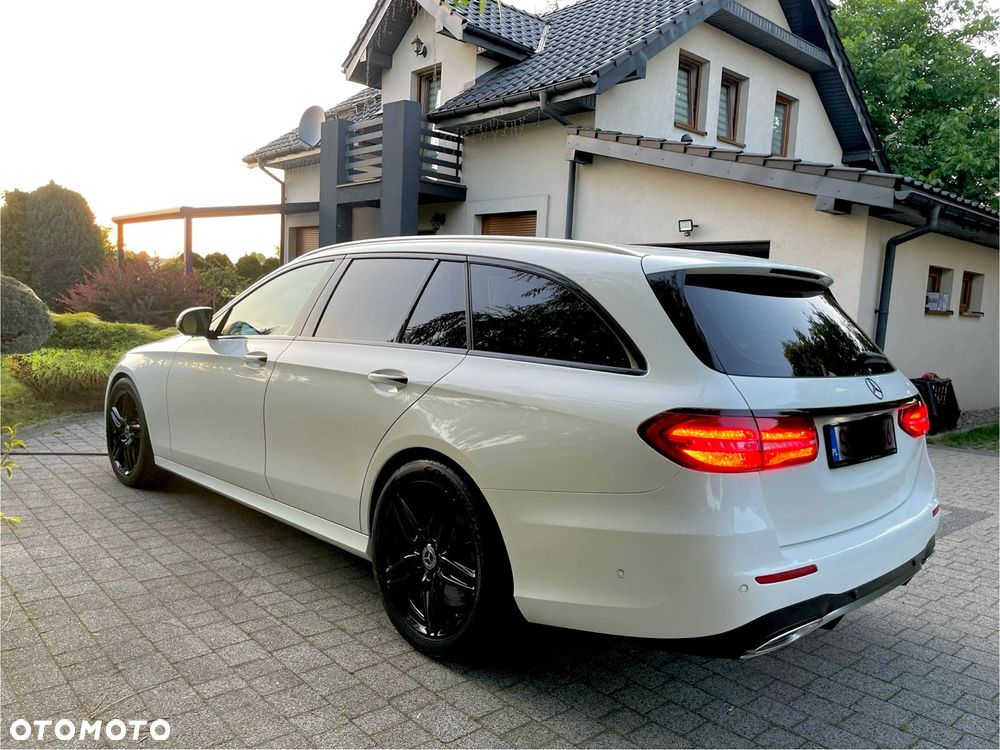 Mercedes-Benz Klasa E - 33