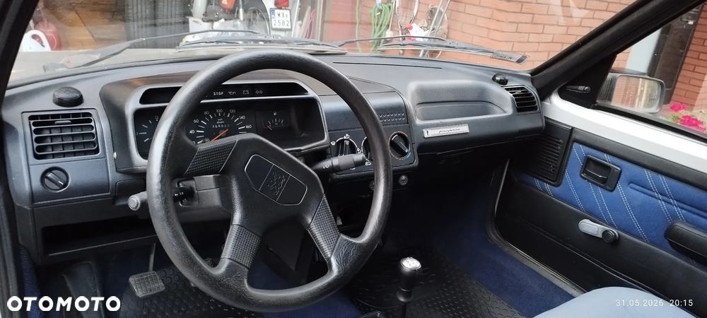 Peugeot 205 - 11