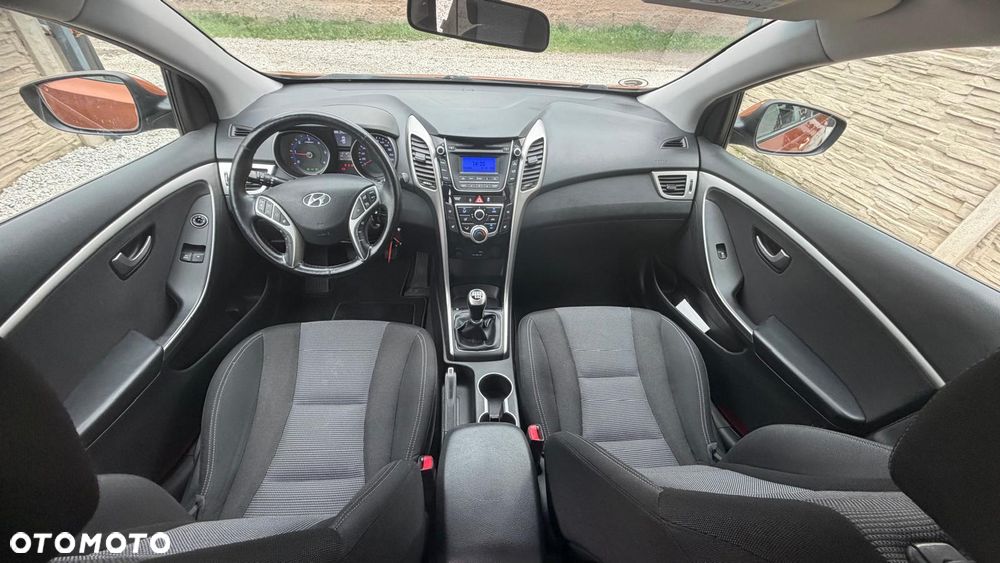 Hyundai i30 1.6 CRDI Passion Plus - 27