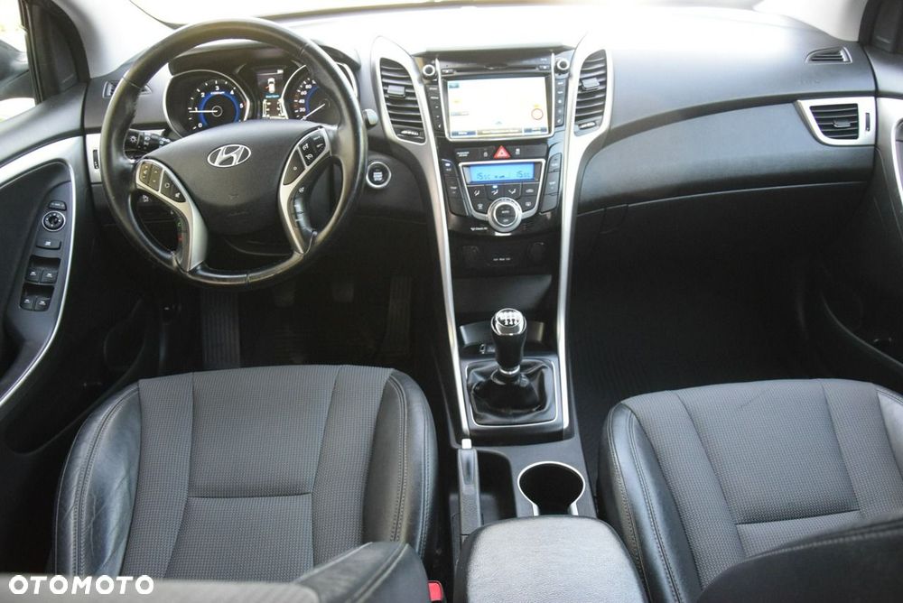 Hyundai i30 1.6 CRDi Premium - 27