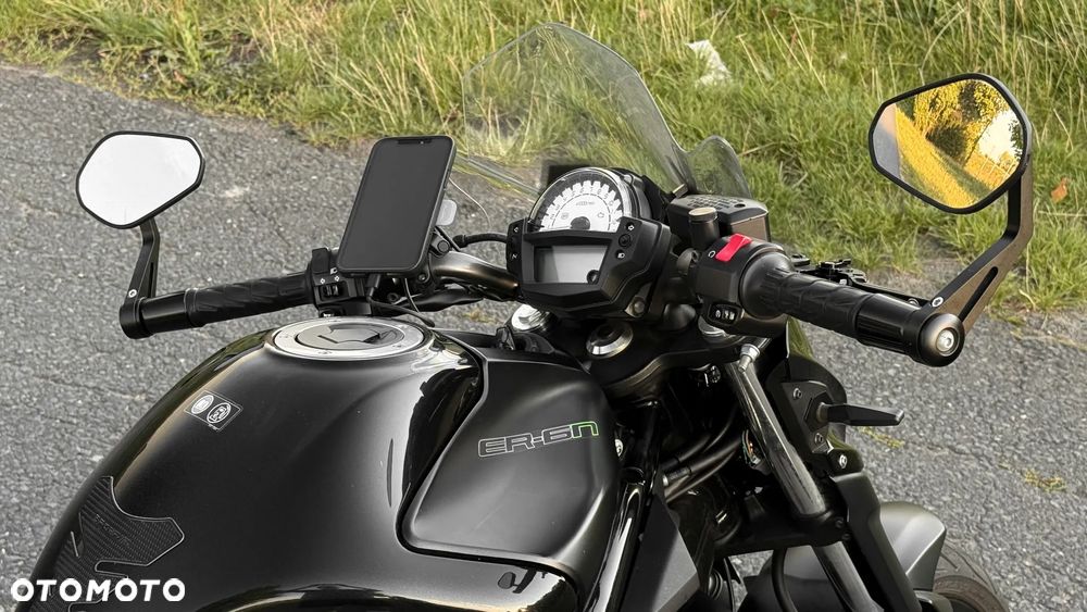 Kawasaki ER - 9