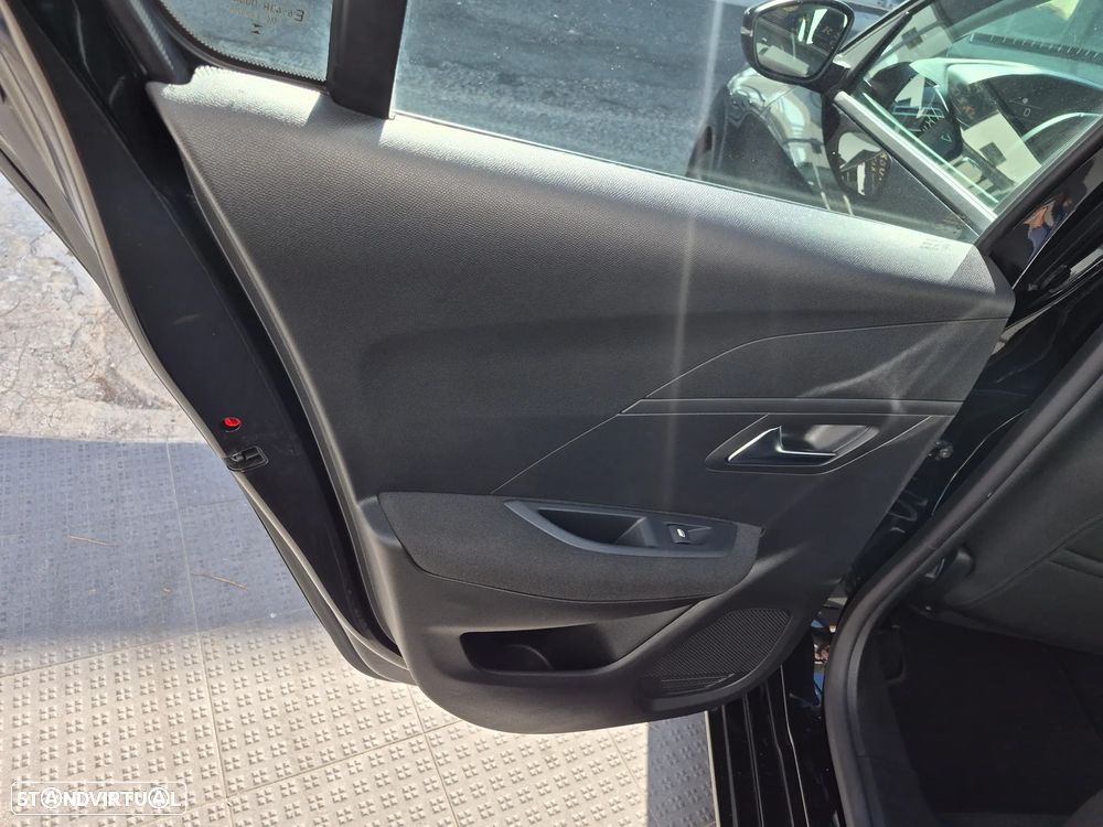 Peugeot 208 1.2 PureTech Active - 17
