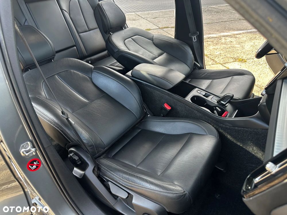 Volvo XC 40 D4 AWD Geartronic Momentum - 23
