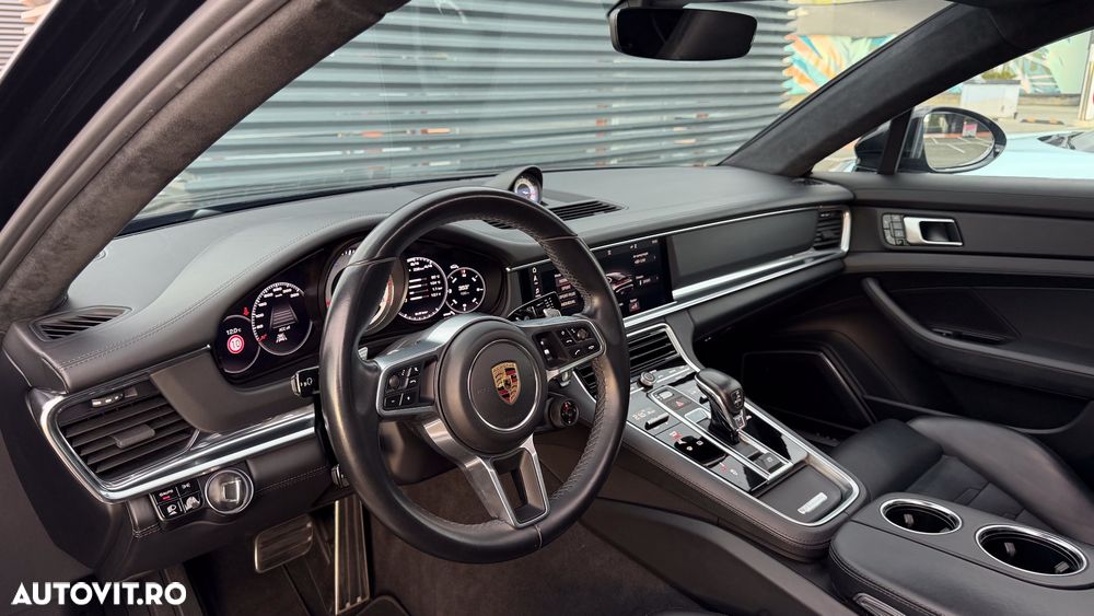 Porsche Panamera Turbo - 10