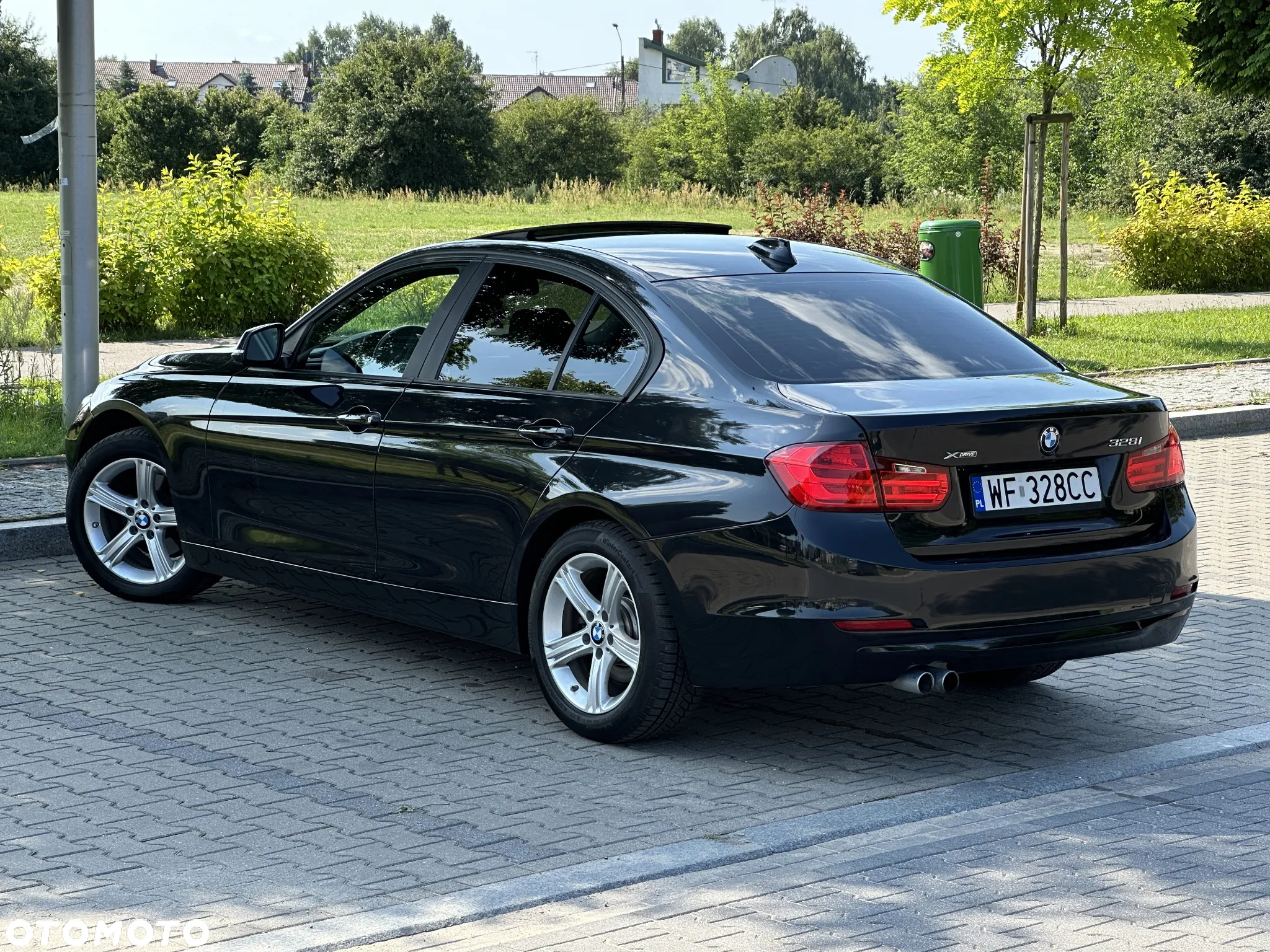 BMW Seria 3 328i xDrive Luxury Line - 13