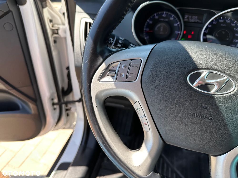 Hyundai ix35 - 10