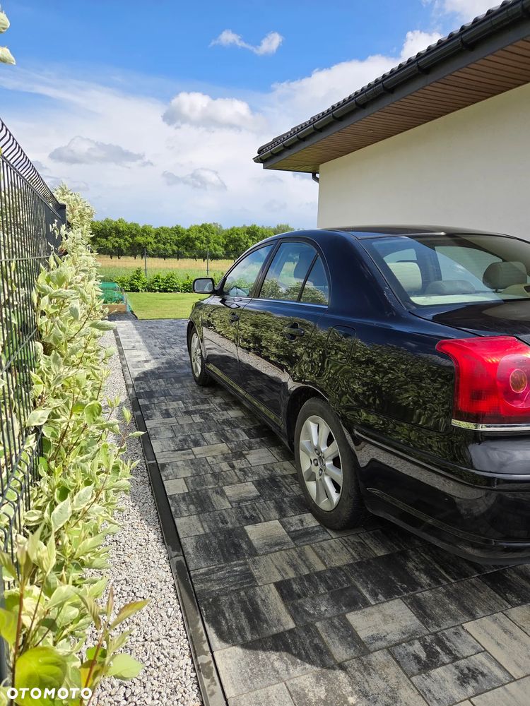Toyota Avensis 1.8 VVT-i Sol - 6