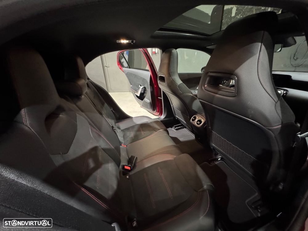 Mercedes-Benz A 250 e AMG Line - 22