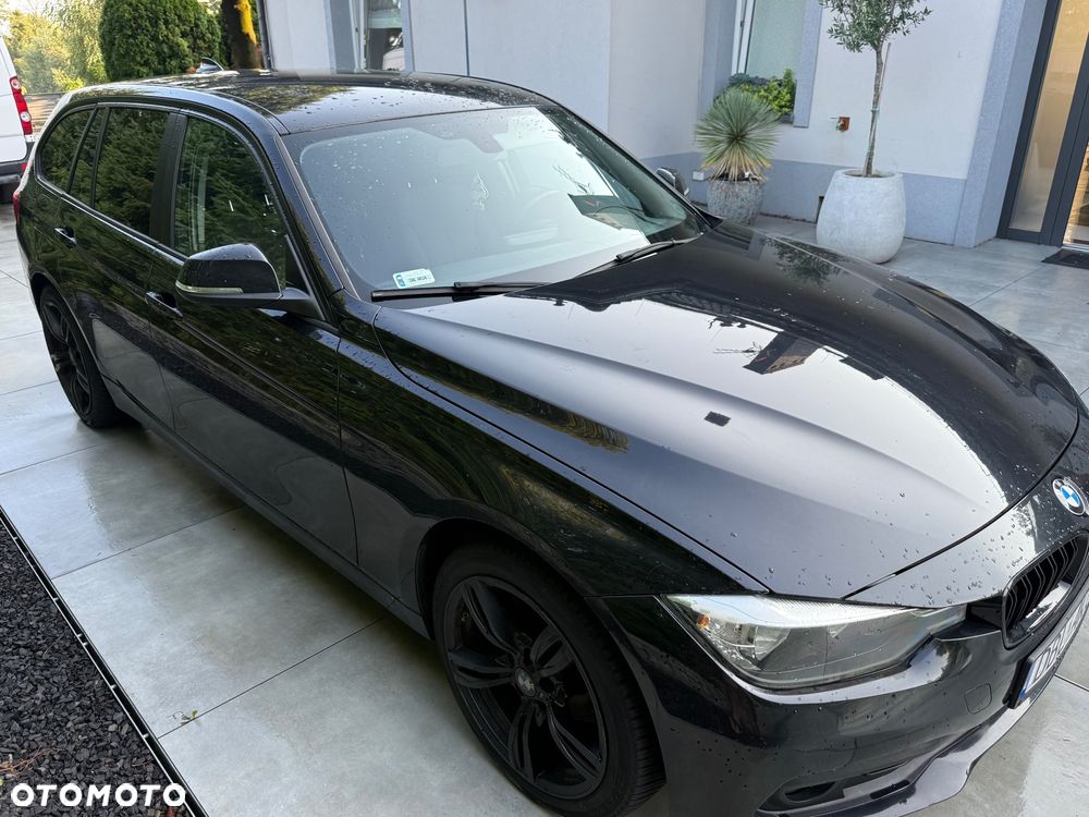 BMW Seria 3 320d xDrive - 2