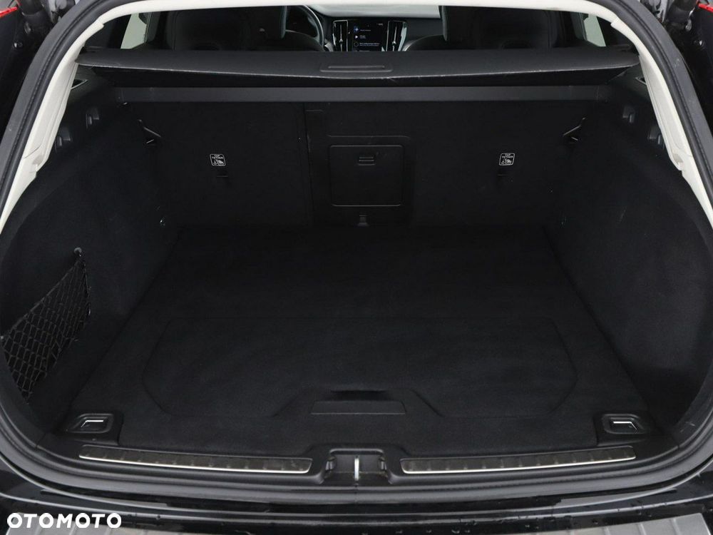 Volvo V60 B4 D Geartronic Momentum Pro - 21