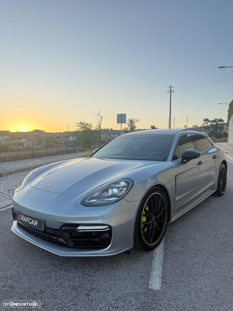 Porsche Panamera Sport Turismo - 3