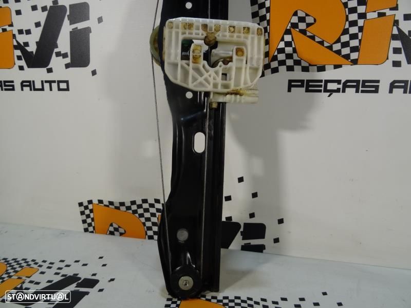 Elevador De Vidro Trás Esquerdo Bmw 1 (F20)  7242555 / 17756710 / 7 24 - 3