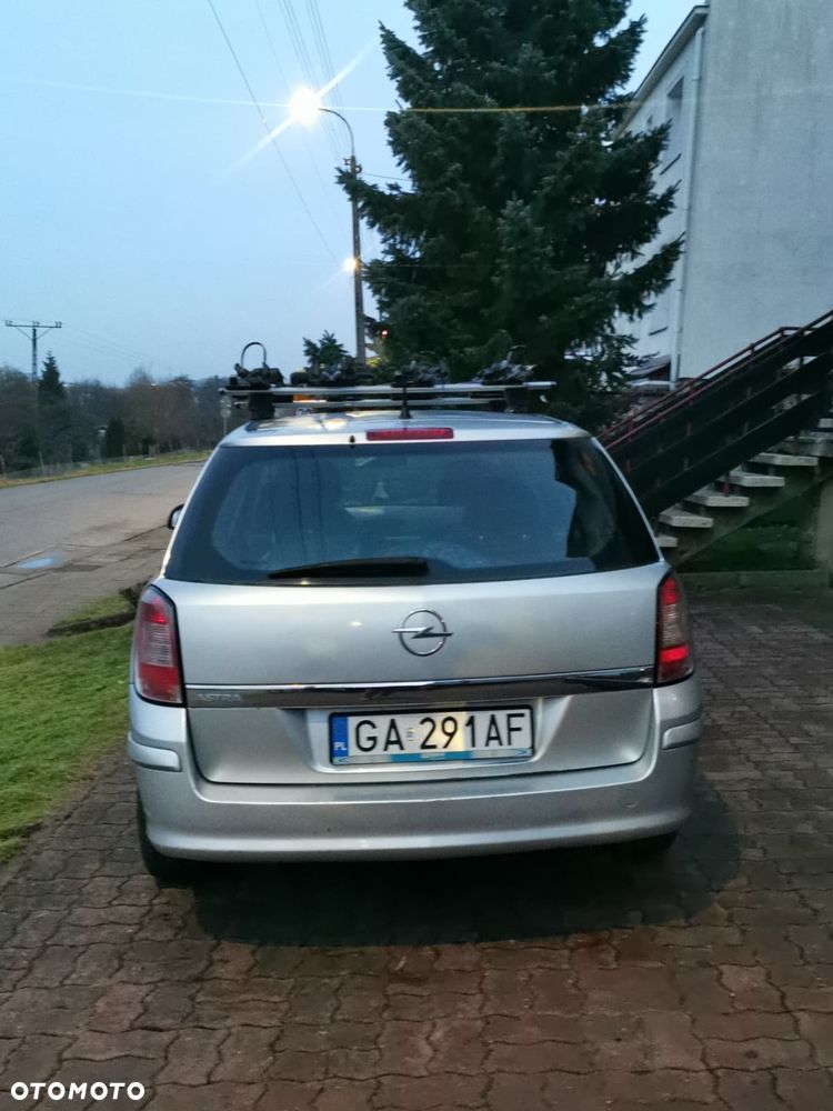 Opel Astra 1.6 - 18
