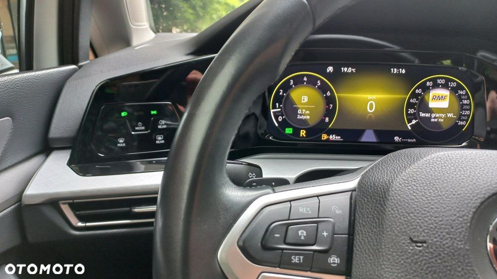 Volkswagen Golf - 30