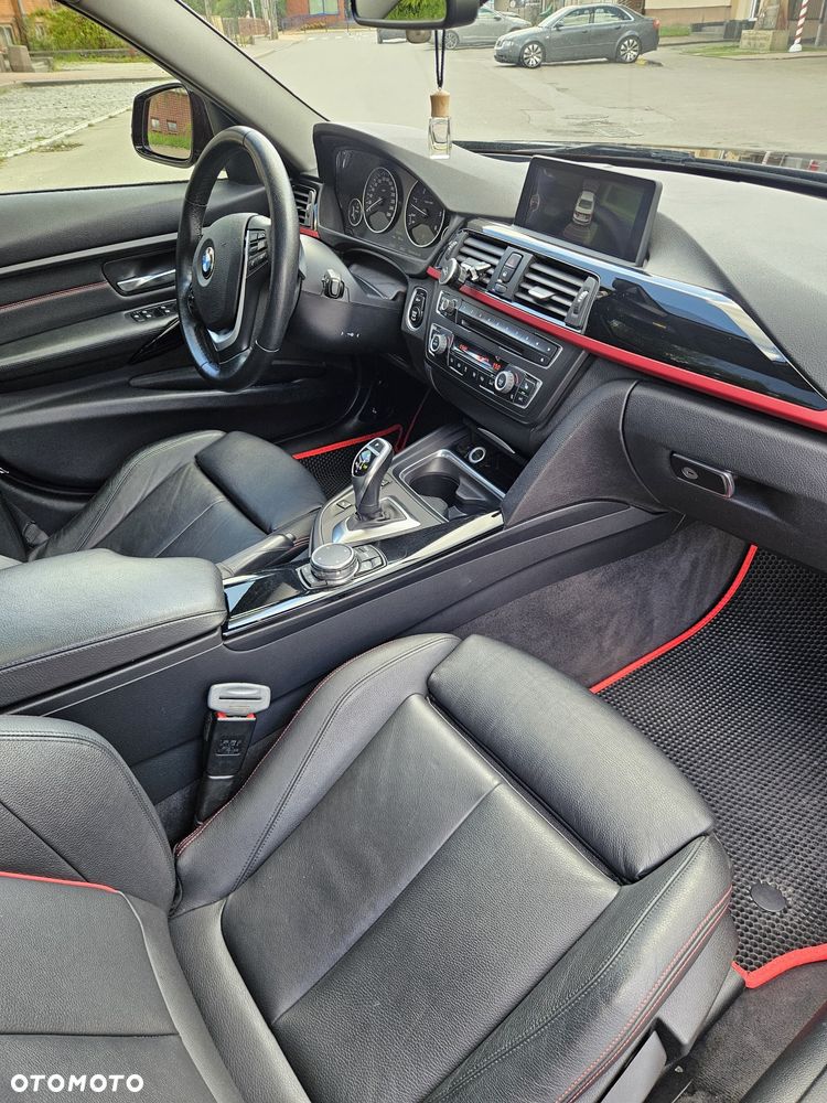 BMW Seria 3 330d xDrive Sport Line - 7