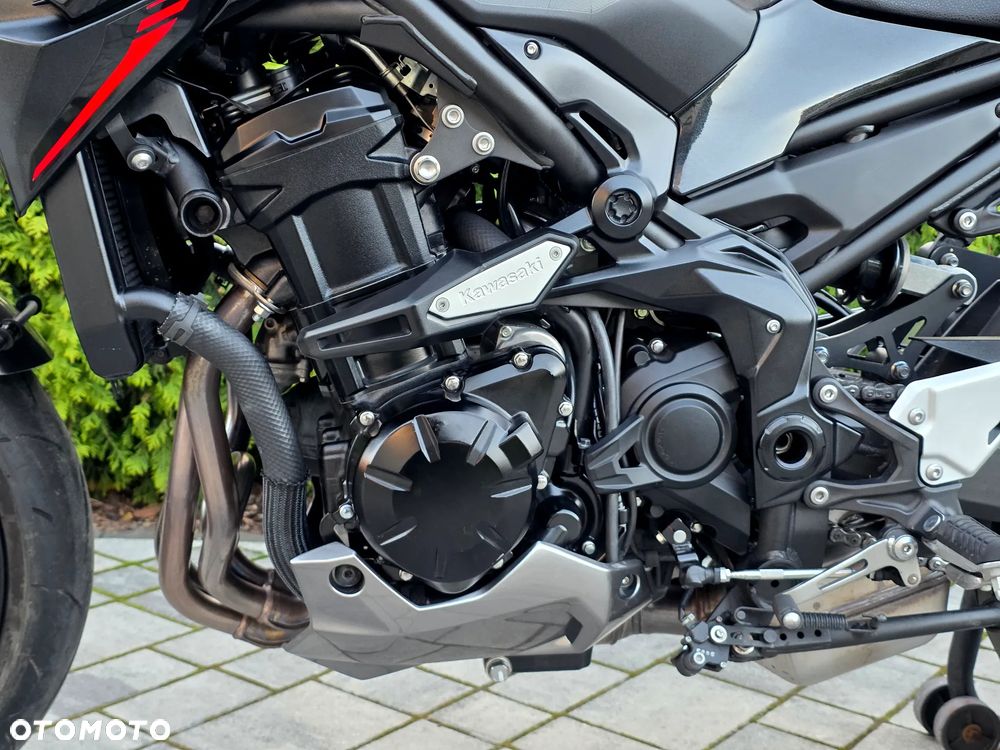 Kawasaki Z 900 - 25
