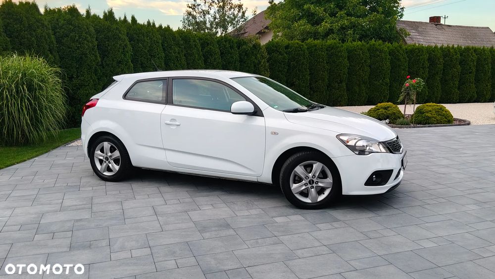 Kia ProCeed 1.4 CVVT Dream-Team Edition - 17