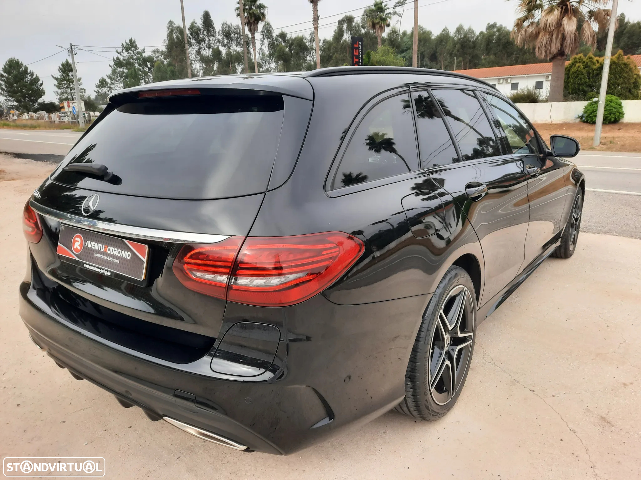 Mercedes-Benz C 300 e AMG Line - 19