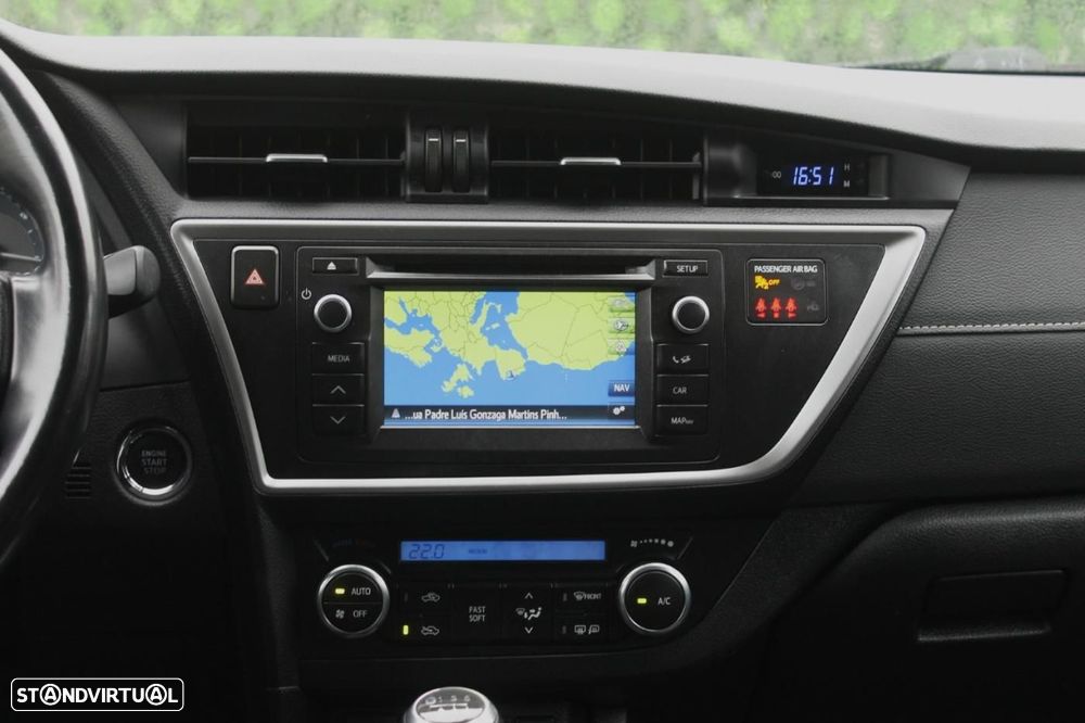 Toyota Auris 1.4 D-4D Exclusive - 14