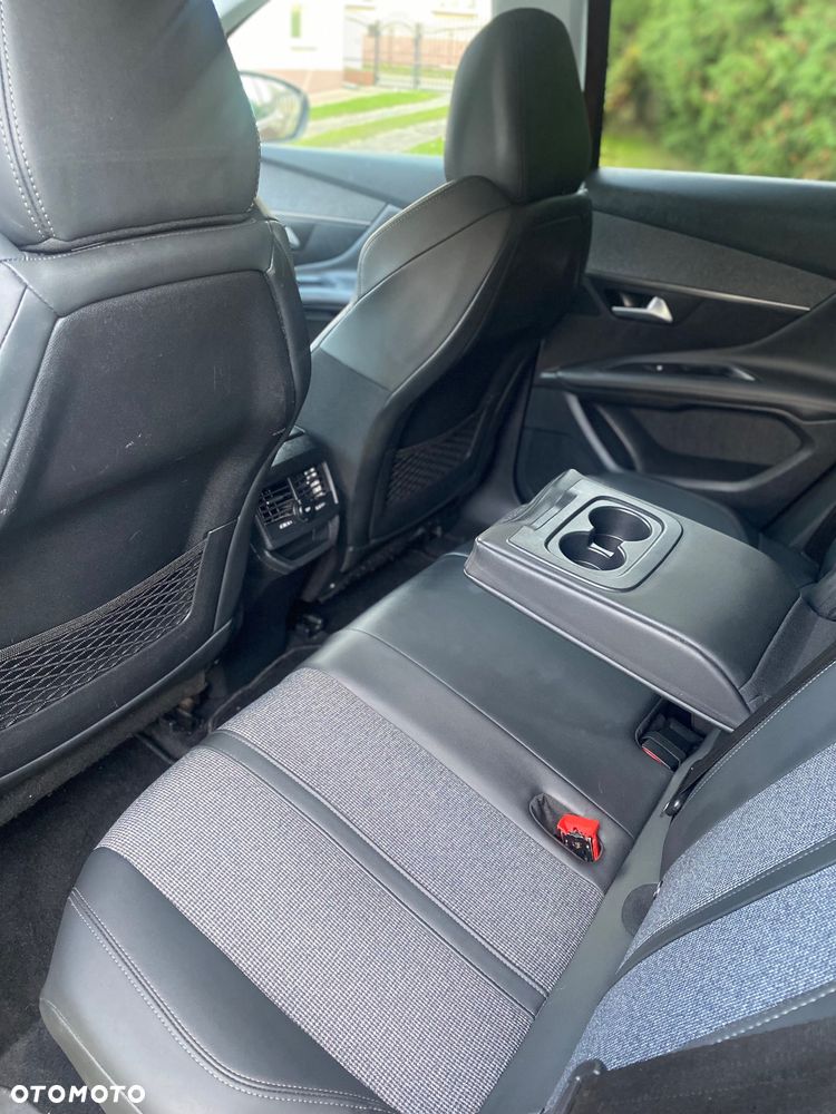 Peugeot 3008 - 23